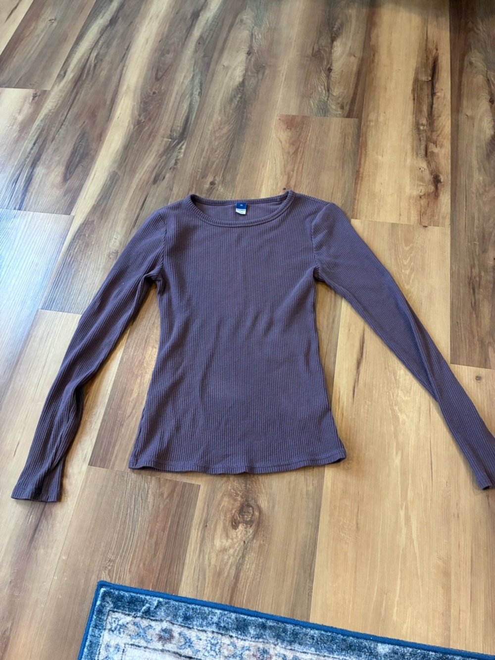 Old Navy Ribbed Long-Sleeve Tee in Purple